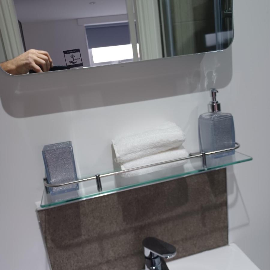 Premier House Hotel Уитби Екстериор снимка